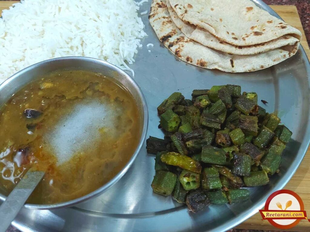 kurkuri bhindi recipe in hindi